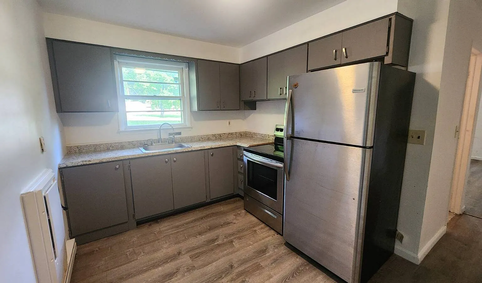 1 bed, 1.0 bath, $1,100 — Photo 1