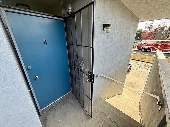 4th image of 6225 Stanley Ave #8