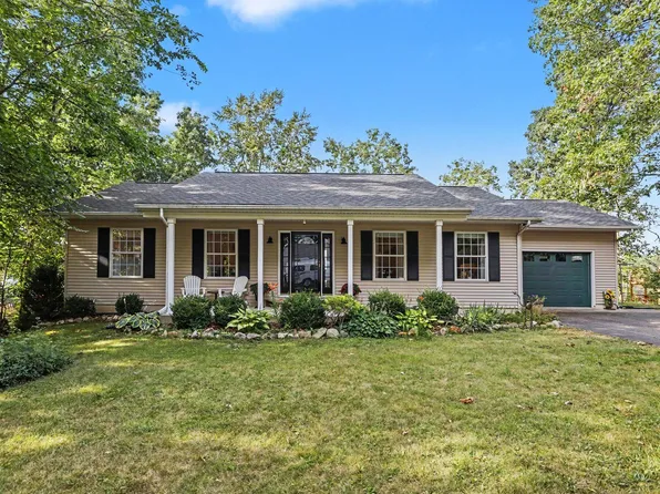 58145 James Dr, Three Rivers, MI 49093