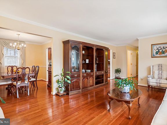 5th image of 12004 Hunterton St