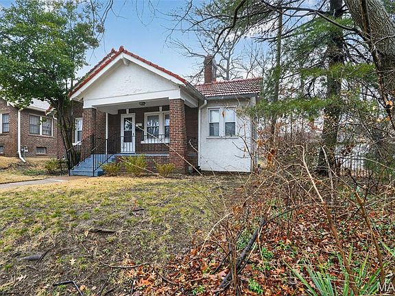 3rd image of 7611 Rosedale Dr