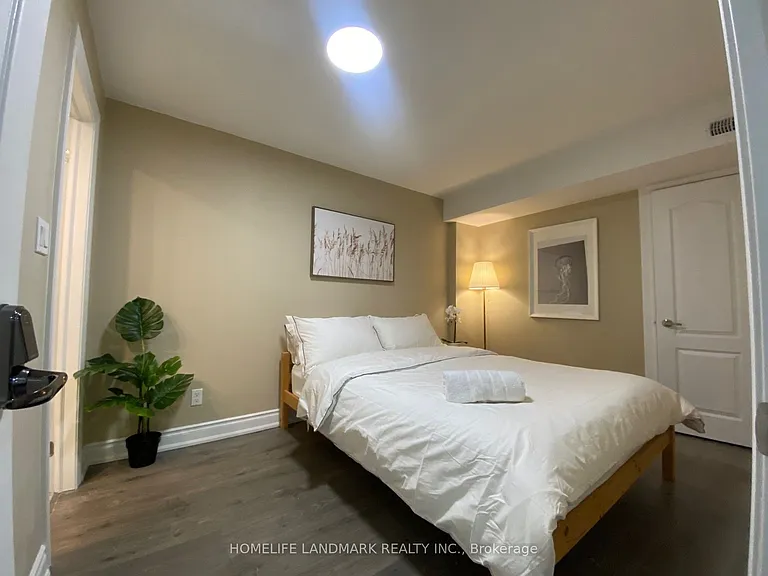 489 Caboto Trl — Photo 5