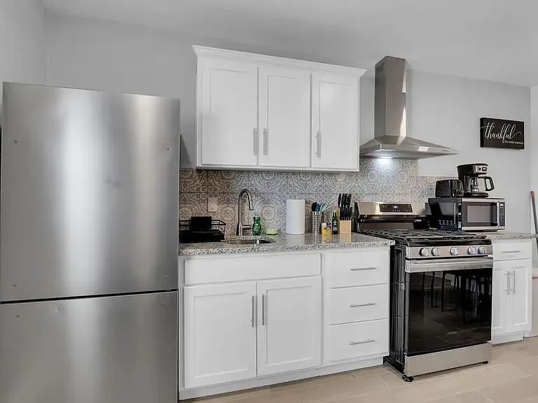 Full Kitchen
