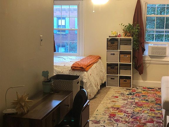 2nd image of 4227 Regent Sq #3FL
