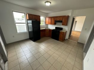 65 Hawkins St #3C, Newark, NJ 07105