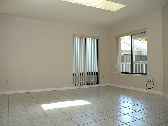 5th image of 1330 Antelope Ave APT 14