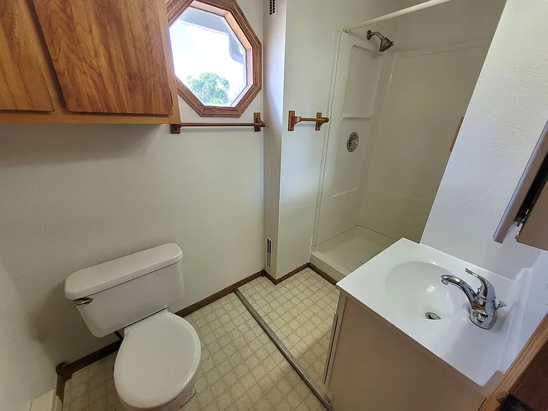 1820 Loomis St — Photo 5