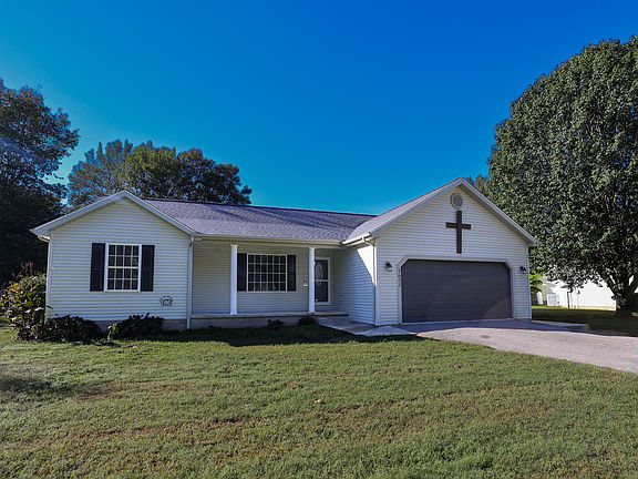 2nd image of 1631 Creekside Dr