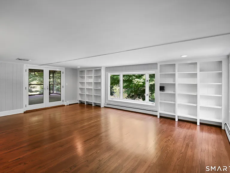 4 Wake Robin Rd — Photo 12