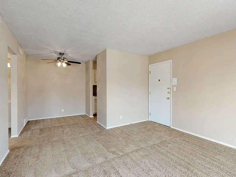 Westwood Apartments — Photo 46
