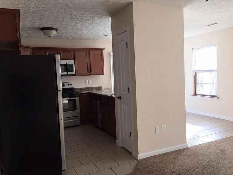 110 Waterpoint Dr #3 — Photo 13