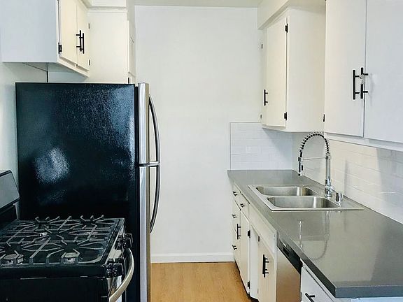 4th image of 3504 W Florence Ave APT 3