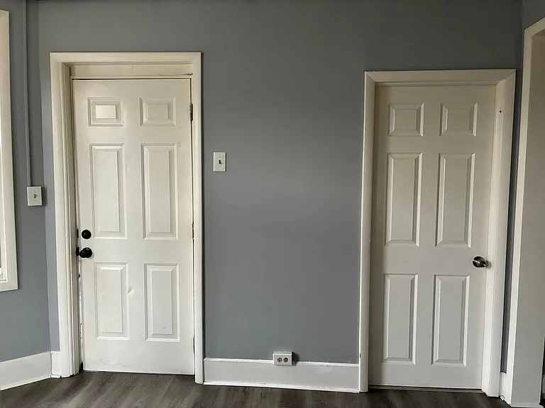 664 Mercer Ave — Photo 3