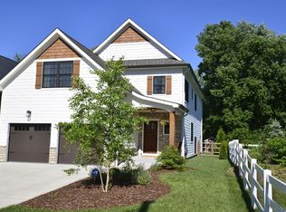 6032 Arnett St, Cincinnati, OH 45243