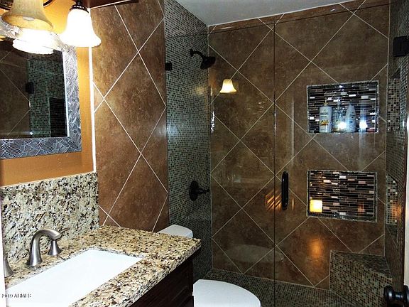 4th image of 2618 N 60th Ln