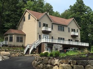 20 W Deerhaven Rd, Mahwah, NJ 07430