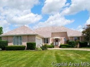 3716 Windshire Dr, Springfield, IL 62704