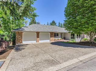 219 Hidalgo St, Lake Oswego, OR 97035