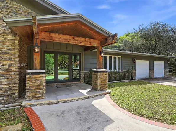 400 Farmington Dr, Plantation, FL 33317