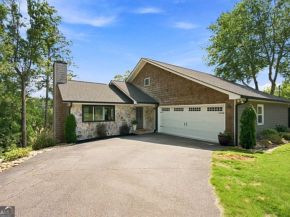 3rd image of 8915 Bay Ln