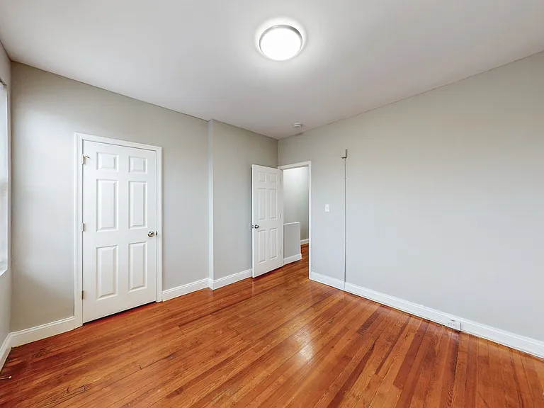 2867 Mayfield Ave — Photo 20