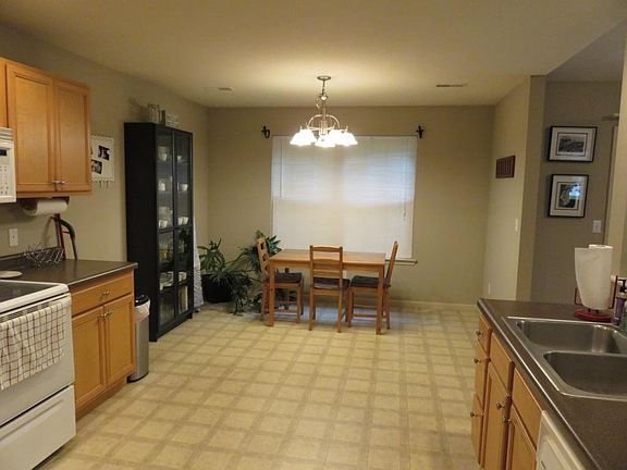 4th image of 5100 Sandstone Dr