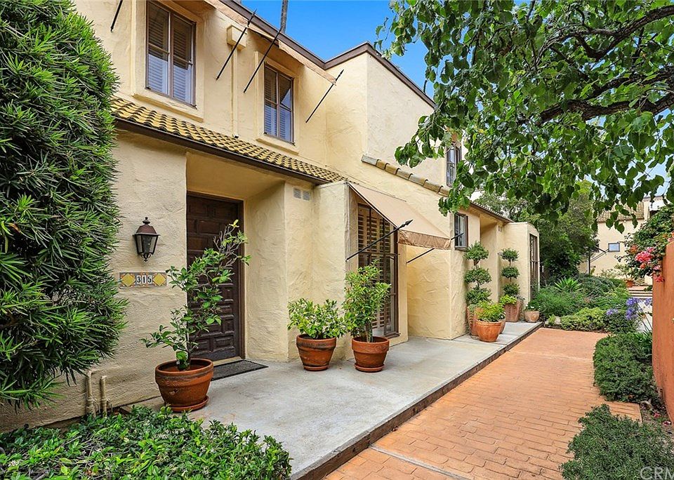 1st image of 315 Arlington Dr #8
