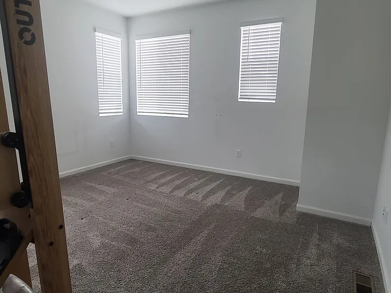 23563 E 5th Dr #1 — Photo 5