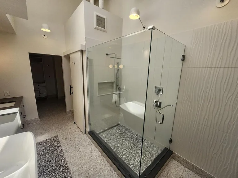 515 W Sprague Ave — Photo 24