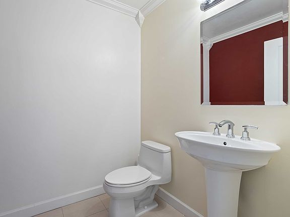 5th image of 1945 S Ocean Dr APT 503