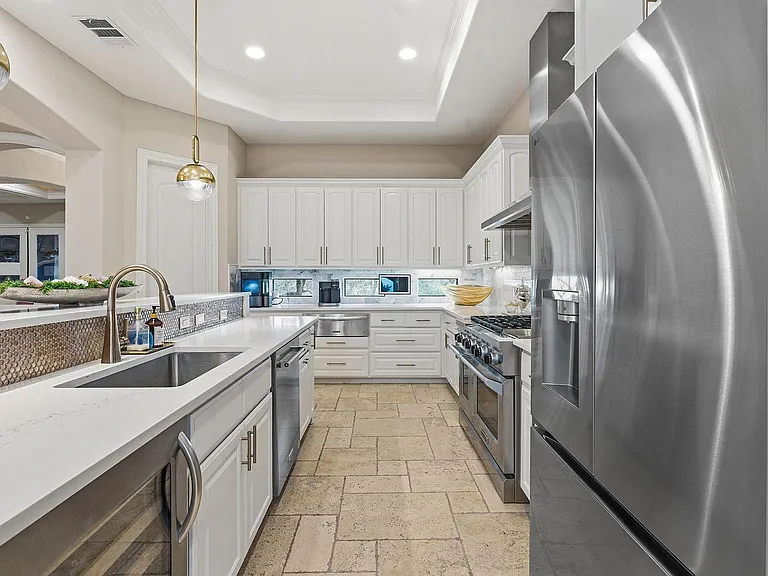 1028 Villa Hill Dr — Photo 8