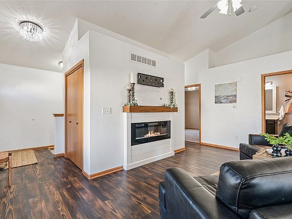 5th image of 1562 Hunters Creek Way