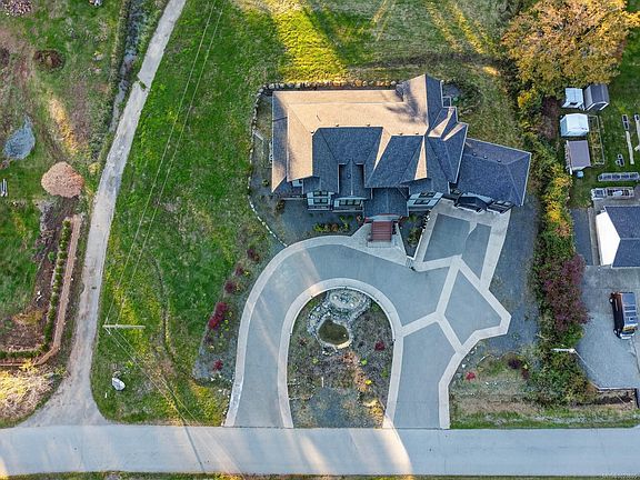 2nd image of 6118 Cottam Rd