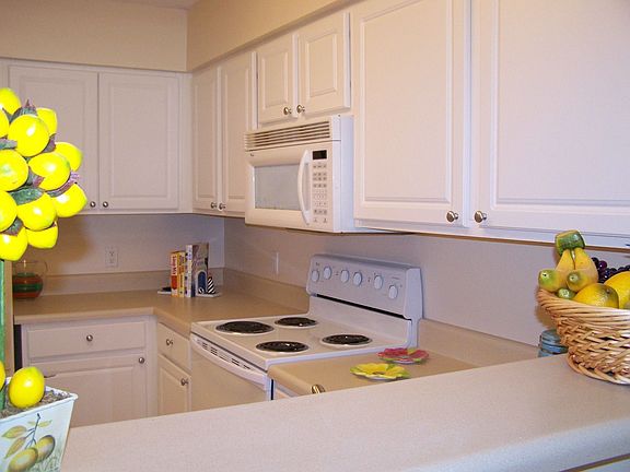 2nd image of 4274 Calinda Ln APT 235