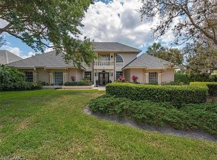 704 Pineside Ln, Naples, FL 34108