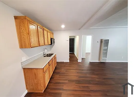 1171 Perris St #3 — Photo 5