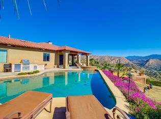 530 Canyon Rim Dr #32, El Cajon, CA 92021