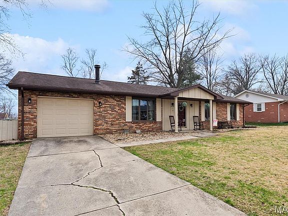 2nd image of 414 Parkview Dr