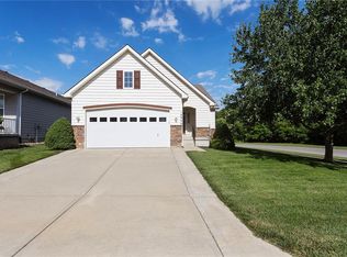 10946 Whispering Ln, Kansas City, KS 66109