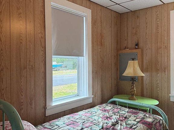 5th image of 102 Garrison Ave