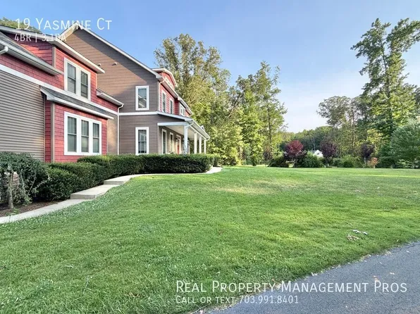 19 Yasmine Ct, Fredericksburg, VA 22406