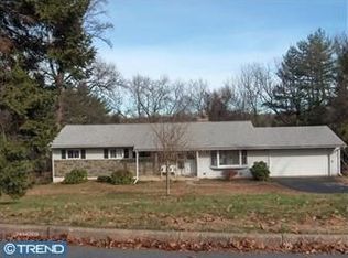 905 Ridley Creek Dr, Media, PA 19063