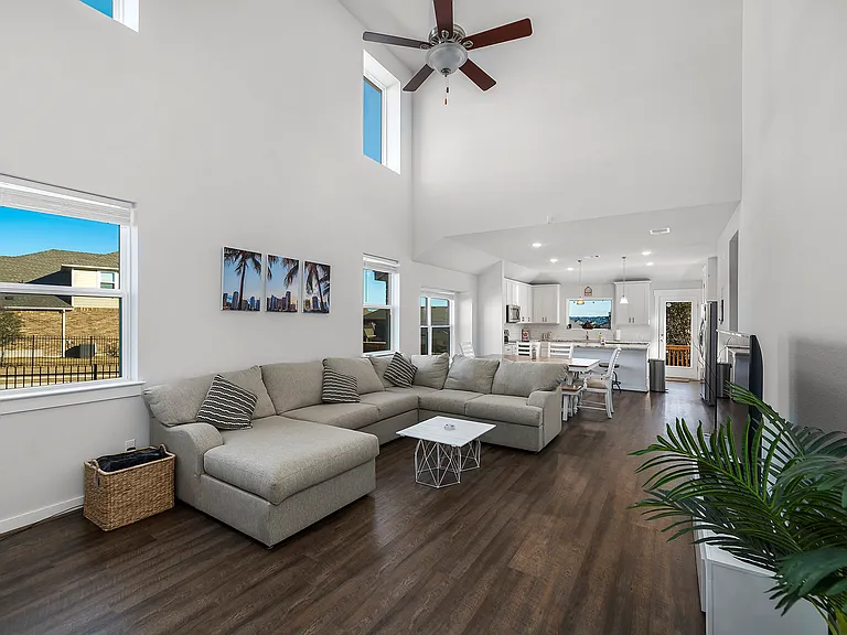 8200 Prairie Rye Dr — Photo 11