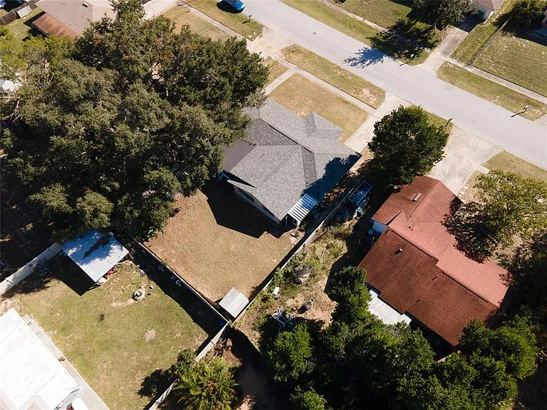 2707 Lakewood Ln — Photo 26