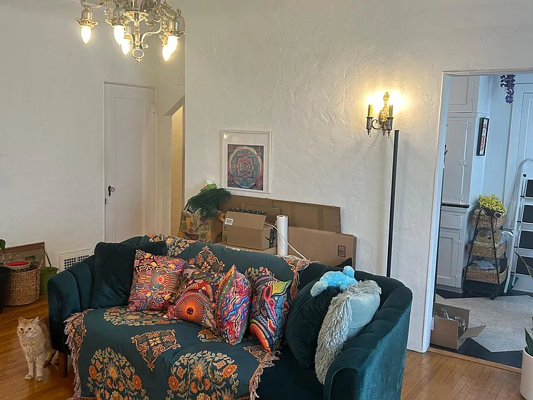 464 N Stanley Ave #8 — Photo 11