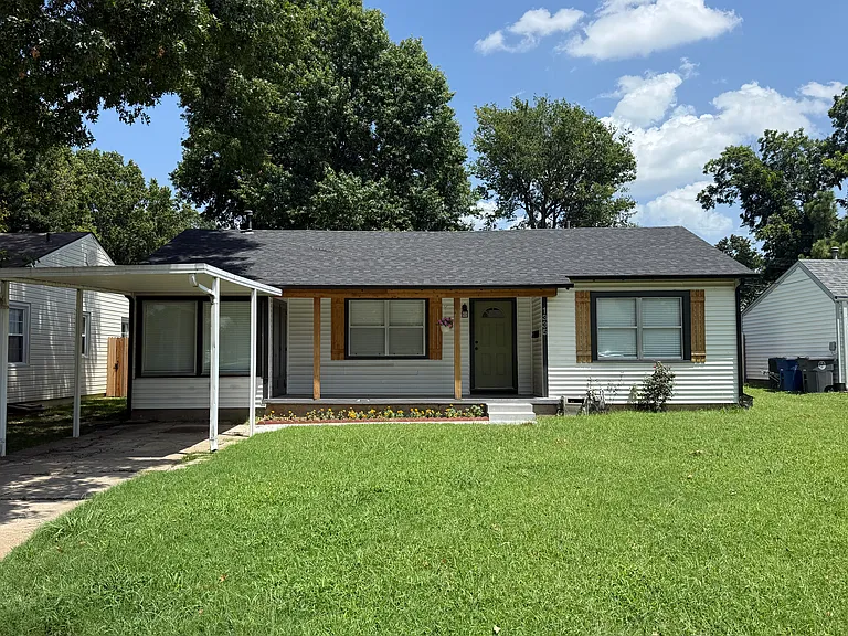 1335 S Pittsburg Ave — Photo 1