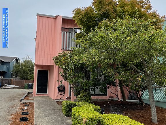 121 Bar Harbor Ct, Aptos