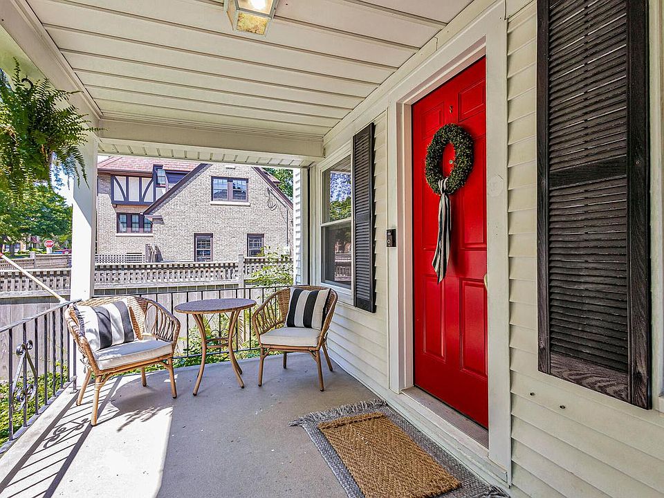 1st image of 4632 N Bartlett AVENUE