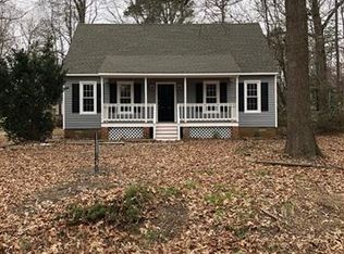 8812 Peach Grove Rd, North Chesterfield, VA 23237