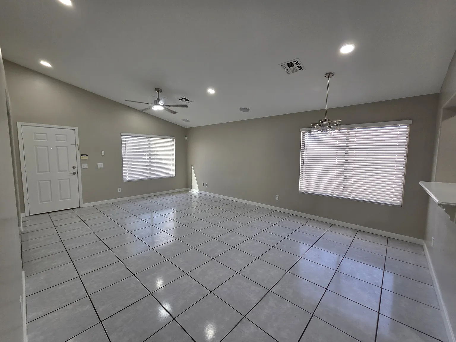 3 bed, 1224 sqft, $1,875 — Photo 4